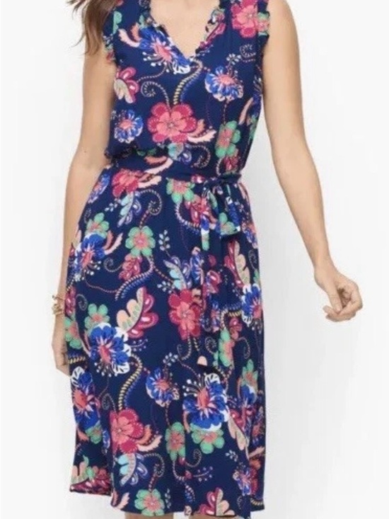 Talbots Dresses & Skirts - Talbots Jungle Flora Dress NWT